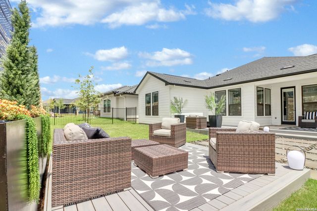 1604 DANCING OAK LN, San Marcos, TX 78666