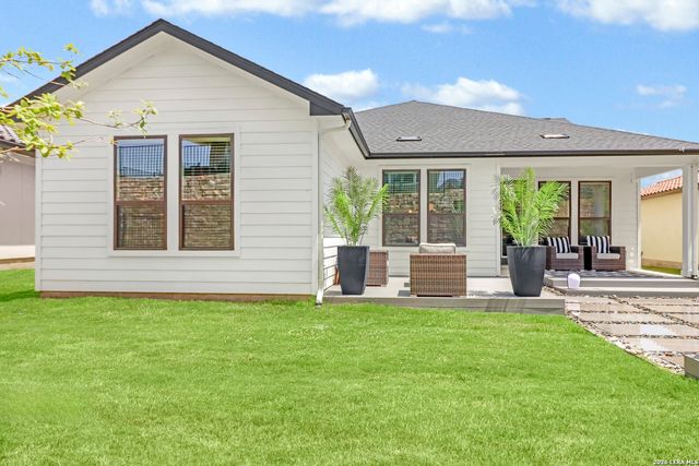 1604 DANCING OAK LN, San Marcos, TX 78666