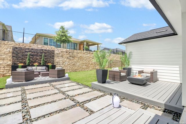 1604 DANCING OAK LN, San Marcos, TX 78666
