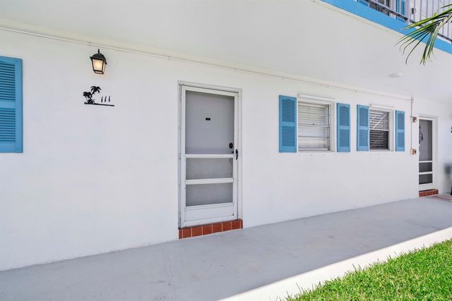 1115 Lake Terrace 111, Boynton Beach, FL 33426