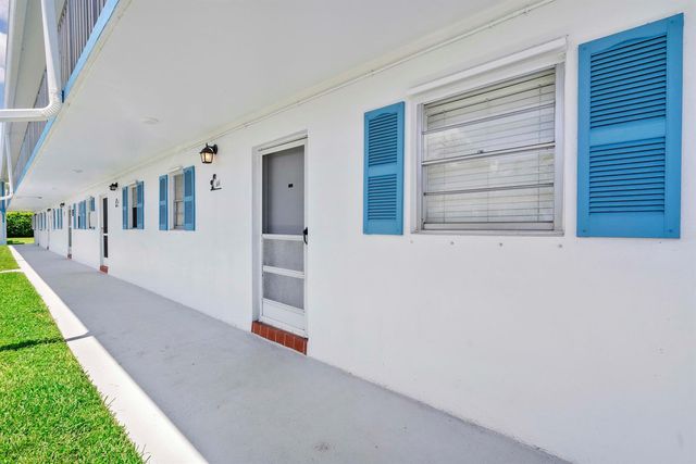 1115 Lake Terrace 111, Boynton Beach, FL 33426
