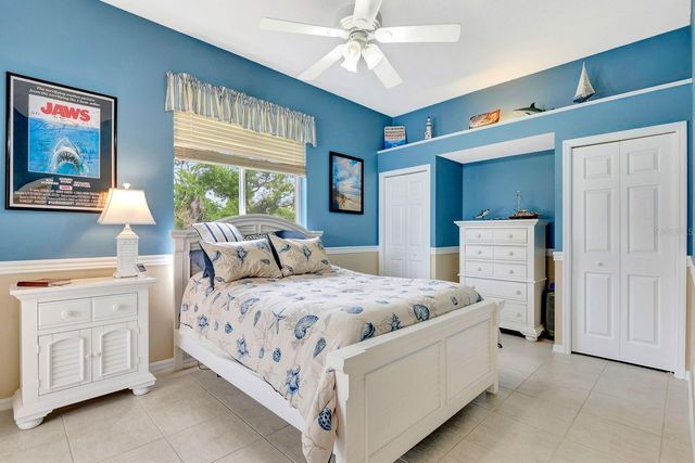 10005 CHERRY HILLS AVENUE CIRCLE, Bradenton, FL 34202