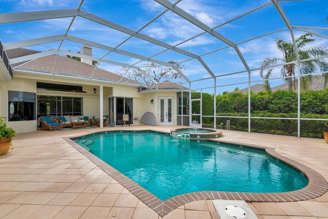 10005 CHERRY HILLS AVENUE CIRCLE, Bradenton, FL 34202