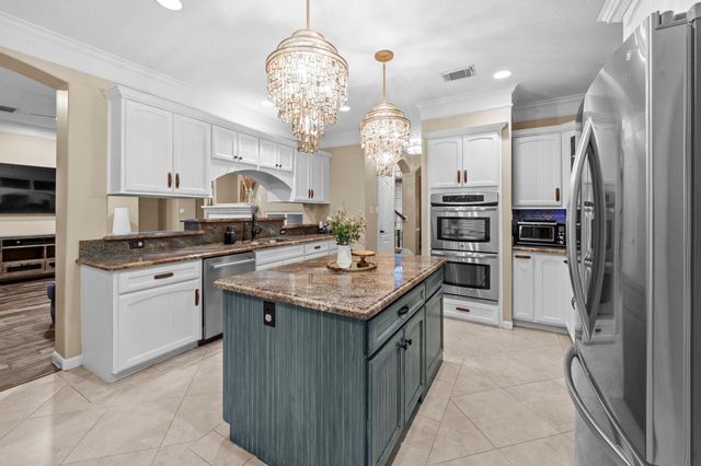 11519 Pecan Canyon Court, Tomball, TX 77377