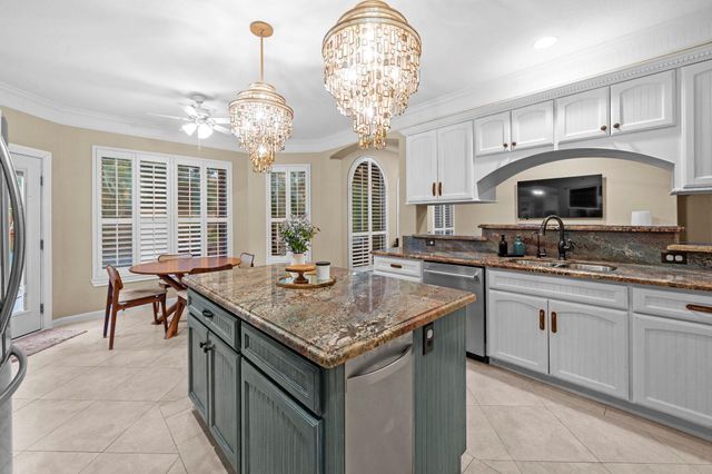 11519 Pecan Canyon Court, Tomball, TX 77377