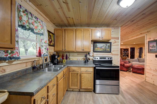 198 County Road 128, Athens, TN 37303