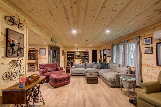 198 County Road 128, Athens, TN 37303