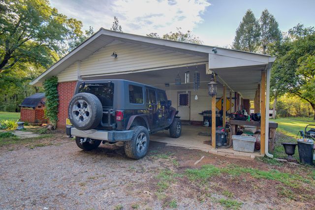 198 County Road 128, Athens, TN 37303