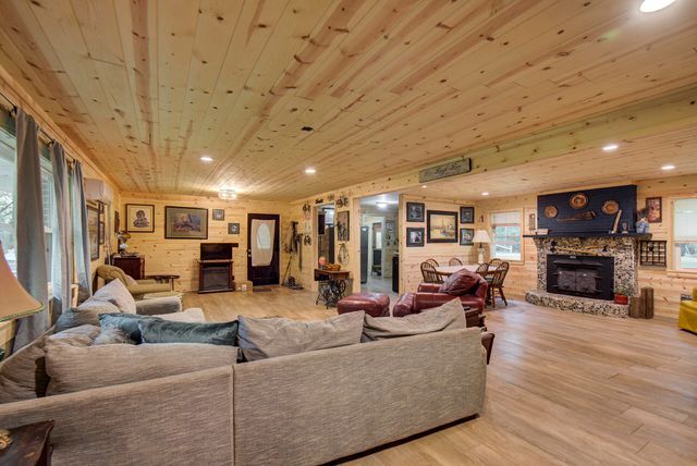 198 County Road 128, Athens, TN 37303