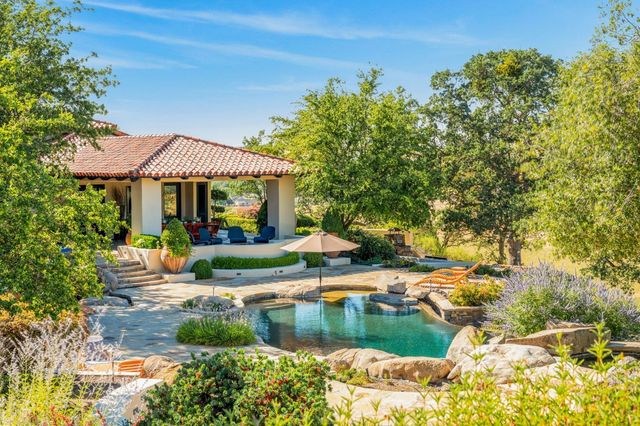 16960 Schell Rd, Oakdale, CA 95361