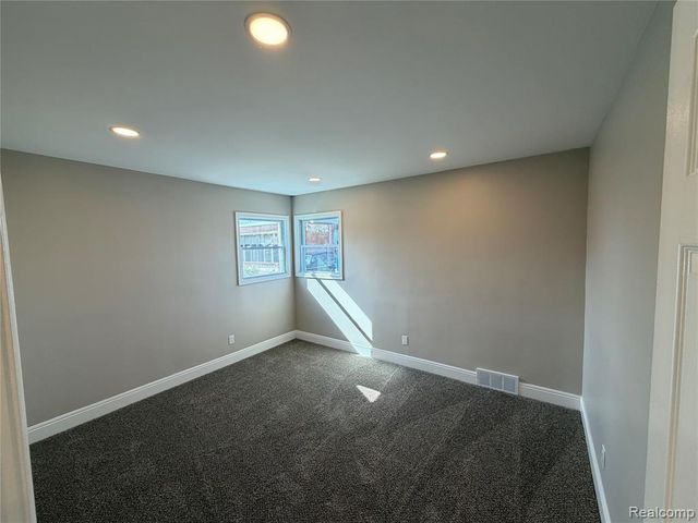 6919 Archdale Street, Detroit, MI 48228