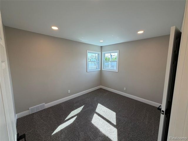 6919 Archdale Street, Detroit, MI 48228