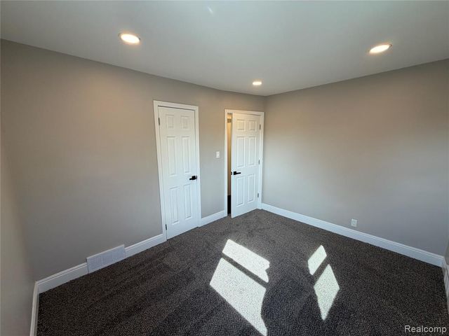 6919 Archdale Street, Detroit, MI 48228