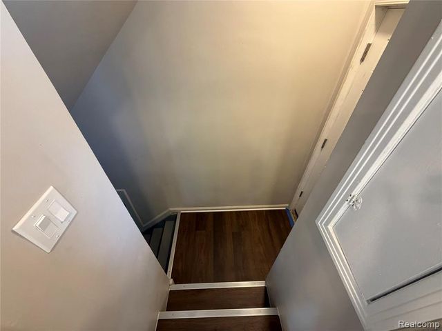 6919 Archdale Street, Detroit, MI 48228