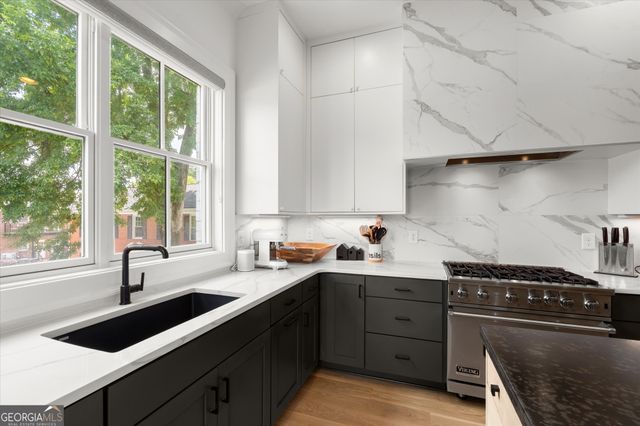 3667 Peachtree Road NE 1, Atlanta, GA 30319