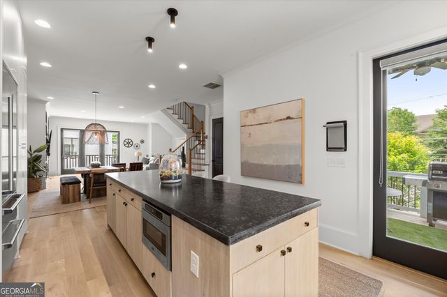 3667 Peachtree Road NE 1, Atlanta, GA 30319