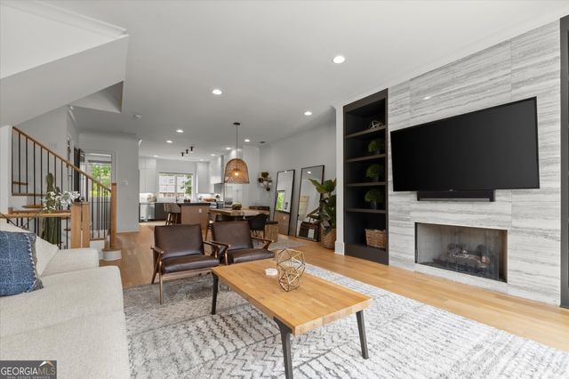 3667 Peachtree Road NE 1, Atlanta, GA 30319