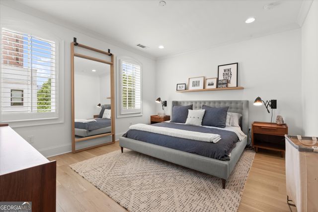 3667 Peachtree Road NE 1, Atlanta, GA 30319
