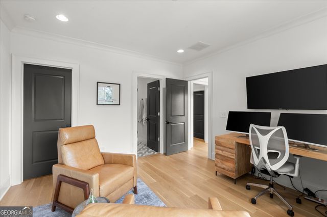3667 Peachtree Road NE 1, Atlanta, GA 30319
