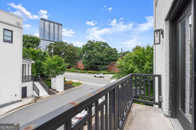 3667 Peachtree Road NE 1, Atlanta, GA 30319
