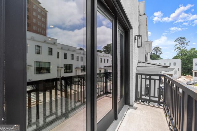 3667 Peachtree Road NE 1, Atlanta, GA 30319