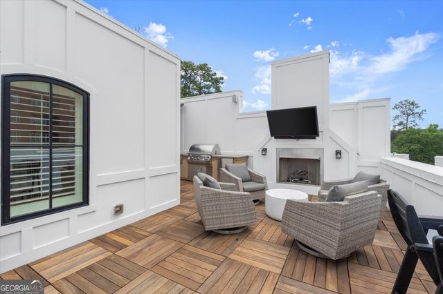 3667 Peachtree Road NE 1, Atlanta, GA 30319