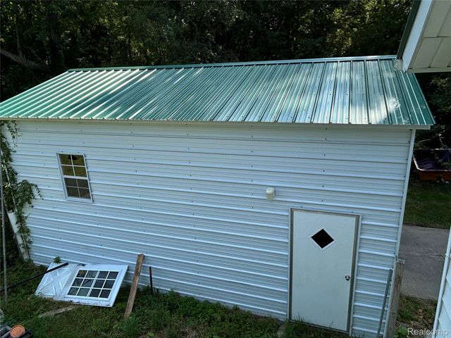 1285 Grange Hall Road, Holly Township, MI 48430