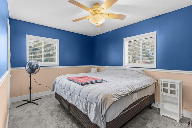 5710 Lake Grove Drive, White Lake Charter Township, MI 48383