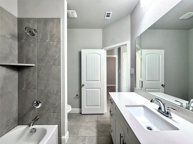 217 Pearl Street, Cleburne, TX 76031