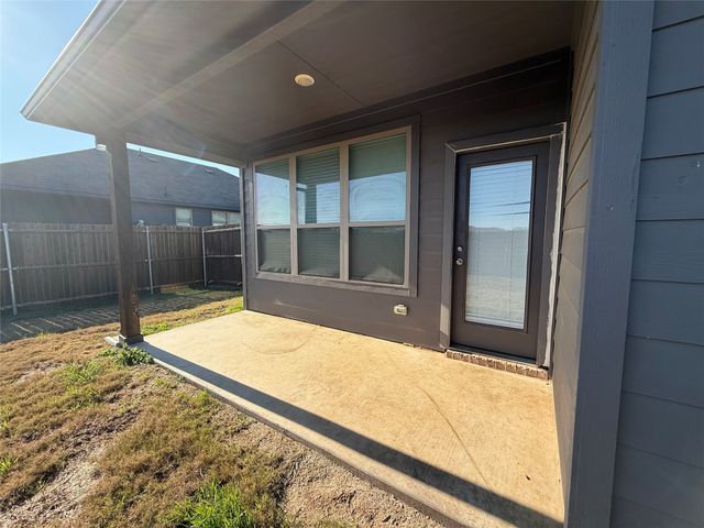 217 Pearl Street, Cleburne, TX 76031