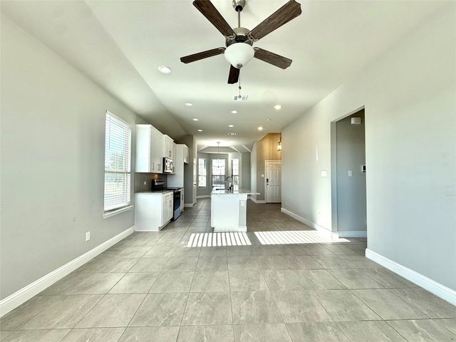 217 Pearl Street, Cleburne, TX 76031