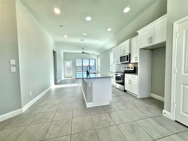 217 Pearl Street, Cleburne, TX 76031