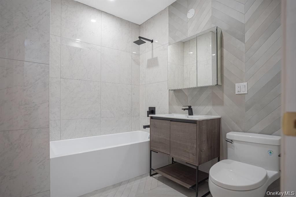 859 MYRTLE Avenue 8G, Brooklyn, NY 11206 — photo 4