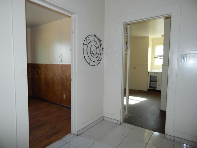 1004 Childress Street, Wellington, TX 79095