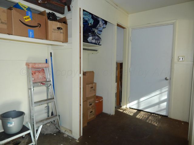 1004 Childress Street, Wellington, TX 79095