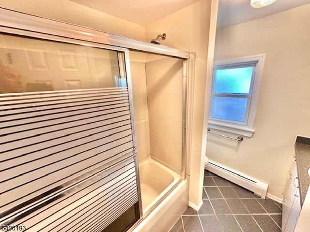 53 Newark Ave, Spotswood Boro, NJ 08884