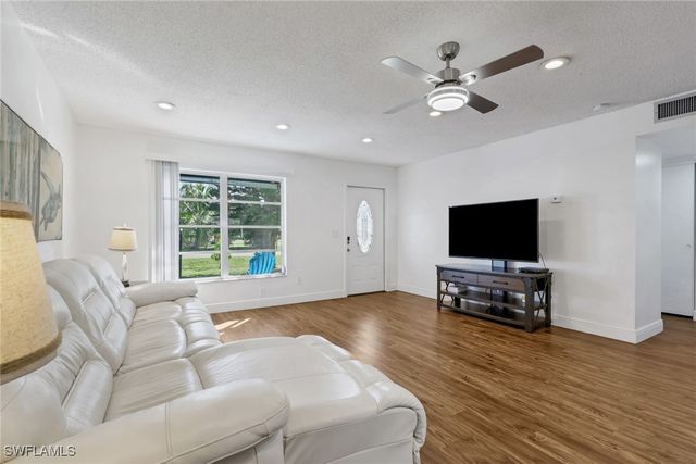 105 Valley DR, Bonita Springs, FL 34134