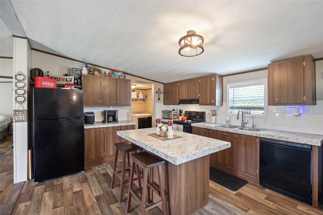 514 Blue Sky Court, Springtown, TX 76082