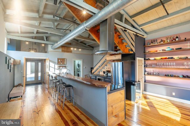 227 GRAPE ST, Philadelphia, PA 19128