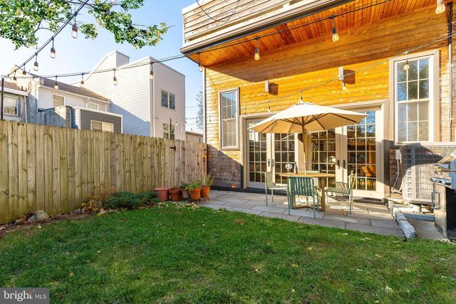 227 GRAPE ST, Philadelphia, PA 19128