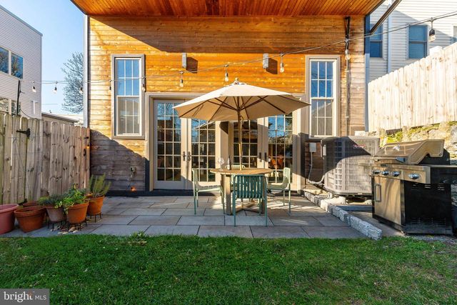 227 GRAPE ST, Philadelphia, PA 19128