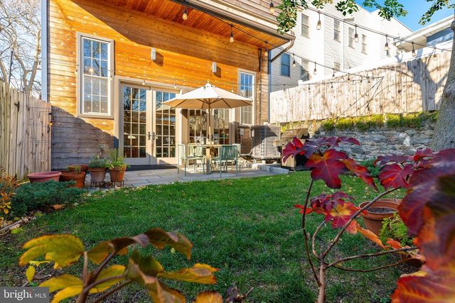 227 GRAPE ST, Philadelphia, PA 19128