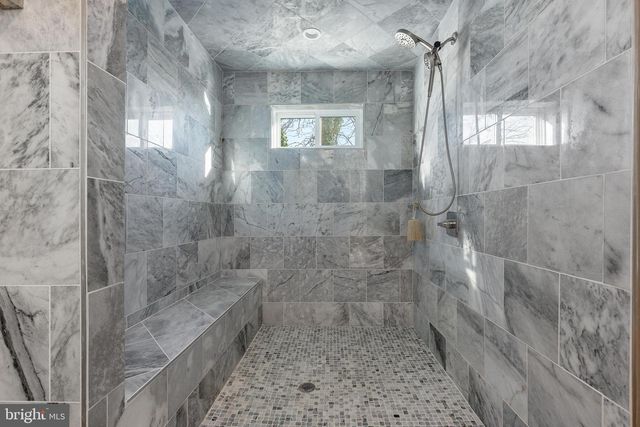 227 GRAPE ST, Philadelphia, PA 19128