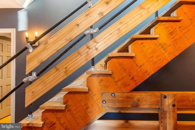 227 GRAPE ST, Philadelphia, PA 19128