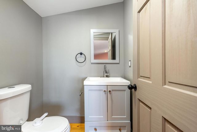 227 GRAPE ST, Philadelphia, PA 19128