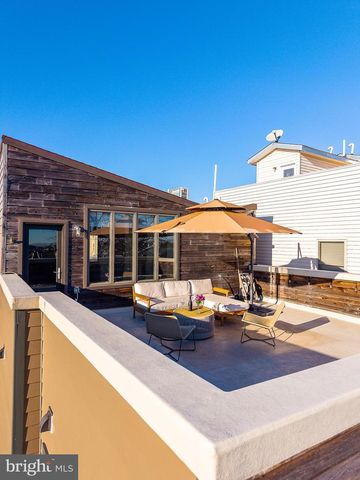 227 GRAPE ST, Philadelphia, PA 19128