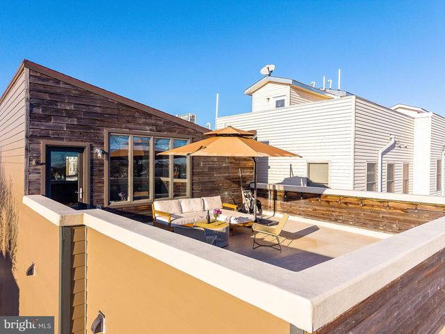 227 GRAPE ST, Philadelphia, PA 19128