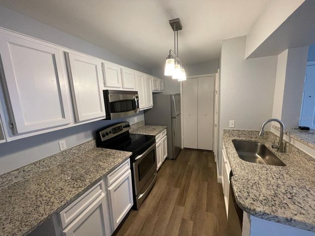 5500 DEVONBRIAR WAY 212, Orlando, FL 32822