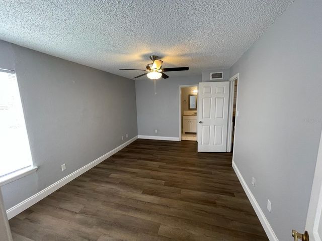 5500 DEVONBRIAR WAY 212, Orlando, FL 32822