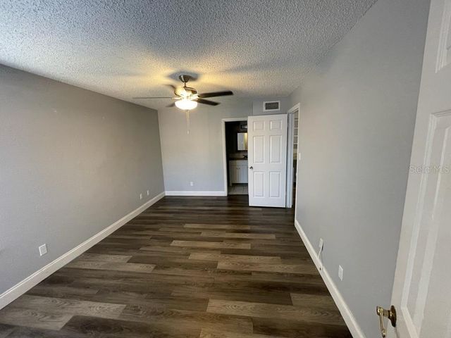 5500 DEVONBRIAR WAY 212, Orlando, FL 32822